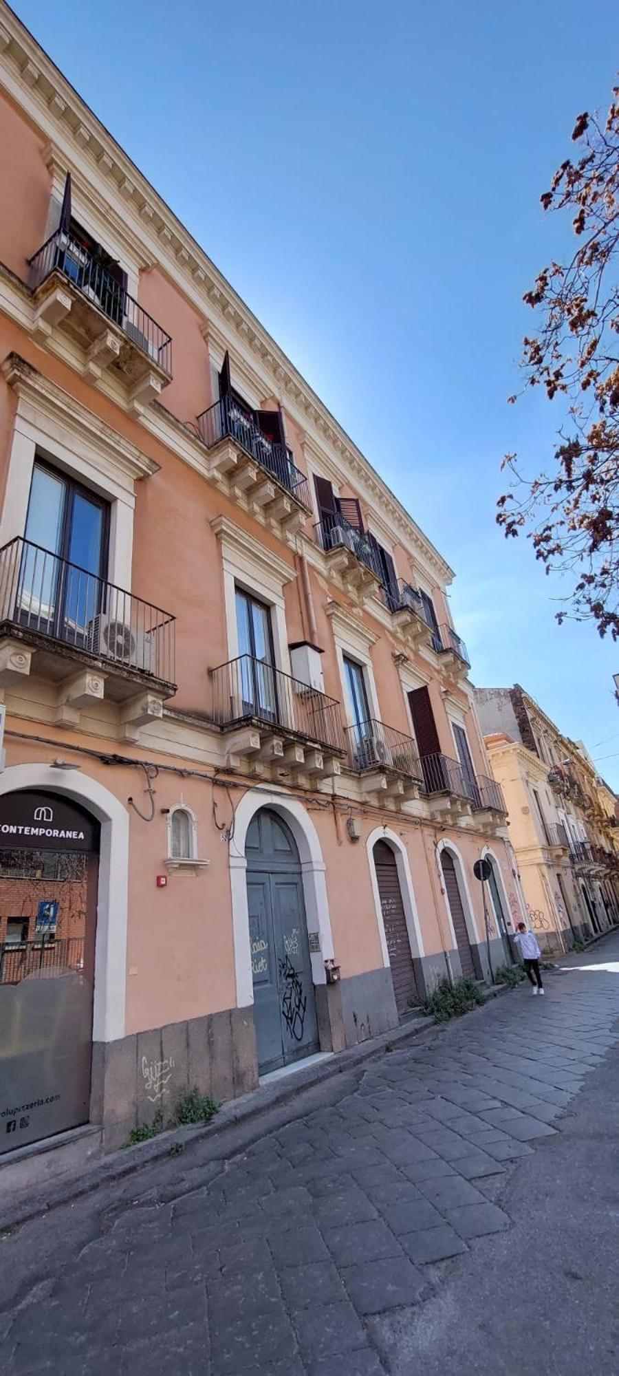 La Maison De Cavour คาตาเนีย ภายนอก รูปภาพ